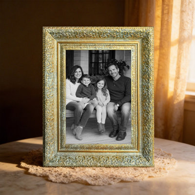 Antique Gold 1PC Cozy Picture Frame for 5" x 7" Photos and Mantel Decor