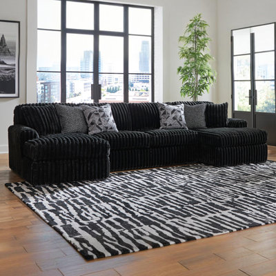 Bridgnorth 3-Piece Sectional With Chaise