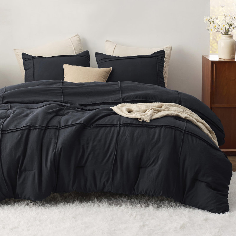 Bedsure Prewashed Pinch Pleat Bedding Sets, Black, Twin Comforter + 2 Additional Pieces