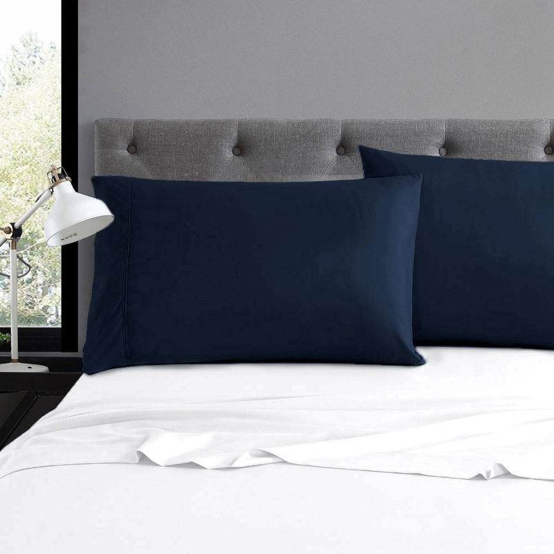 Taie d'oreiller en microfibre Wayfair Basics® 1800 Series, Très grand, Bleu marine