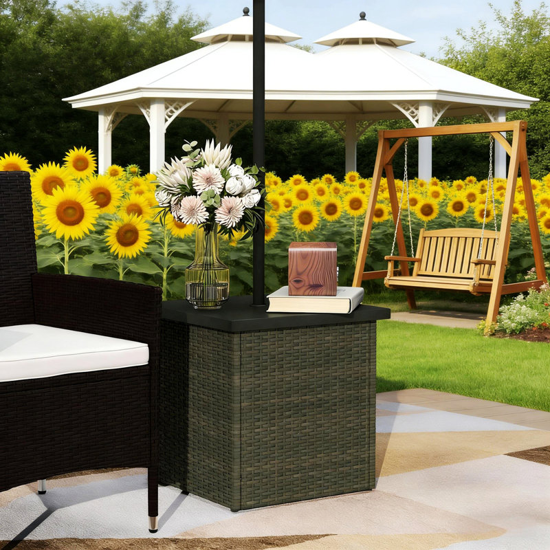 Table de bout, petite table basse d'extérieur pour patio, table d'appoint en osier avec trou pour parasol