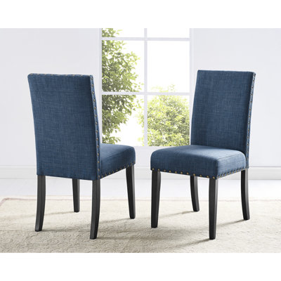 Lot de 2 chaises de salle à manger bleues avec garniture cloutée - Revêtement en tissu, pieds massifs, 46,2 cm (l) x 64,7 cm (p) x 96,5 cm (h). Structure en bois massif, revêtement en lin et coton.
