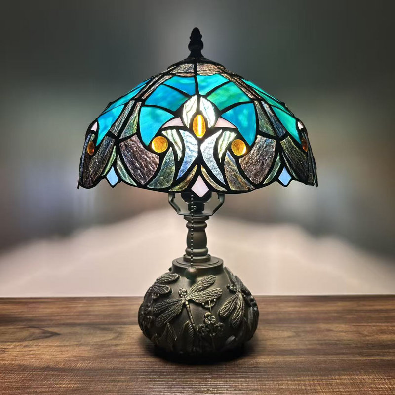 Ampoule à DEL en verre coloré de table Simoniff Tiffany incluse H 14 po x l 10 po, Bleu / brun / jaune