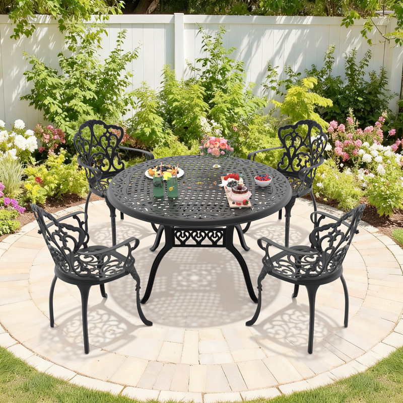 Ensemble de salle à manger d'extérieur rond 4 personnes 48,03 po avec trou pour parasol, 4 fauteuils, coussins beiges, 4