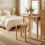 Ensemble de 4 chaises de salle à manger empilables en bois courbé de style moderne et minimaliste de 18 pouces, avec siège arrondi lisse et ergonomique avec une structure en bois cintré naturel durable de haute qualité pour un confort tout au long de la journée