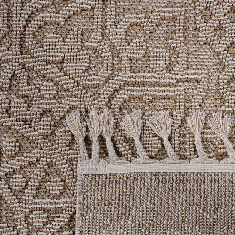 6X9 Beige / Medallion Indoor / Outdoor Area Rug, Beige, Rectangle 6'7" x 7'9"