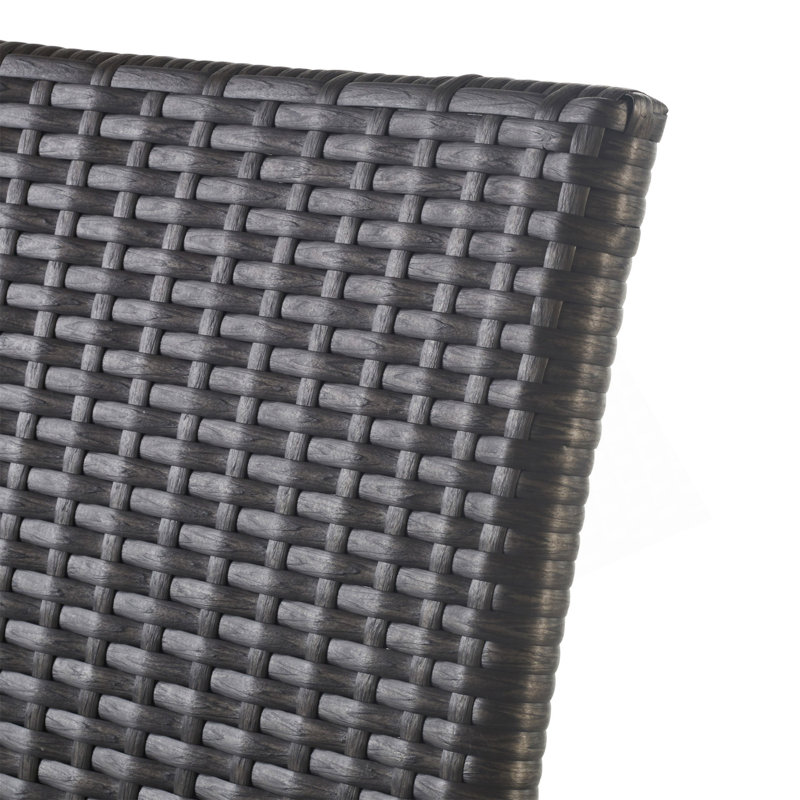 Tabouret de bar avec rotin en polyéthylène durable et structure en métal résistant aux intempéries