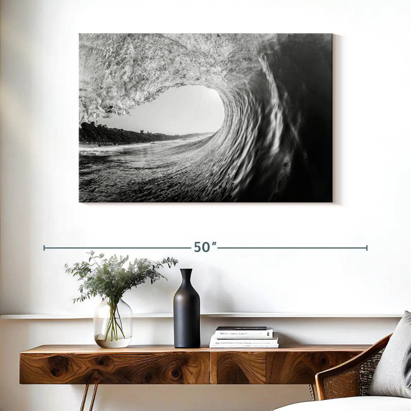Monochrome Ocean Wave