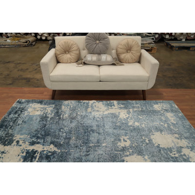 Distressed Look Ocean-Inspired Abstract Area Rug 5x8