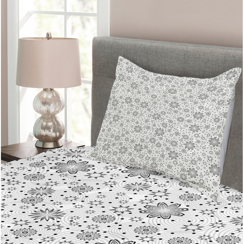 Farmhouse / Country Polyester Floral Coverlet, Twin Coverlet + 1 Sham