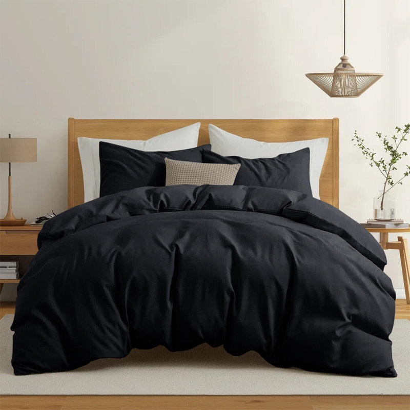 Premium 4-Piece Microfiber Duvet Cover Complete Set, Super King Duvet Cover Set + 3 Additional Pieces, Black