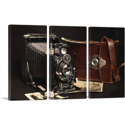 " Retro Camera " 3 - Pieces