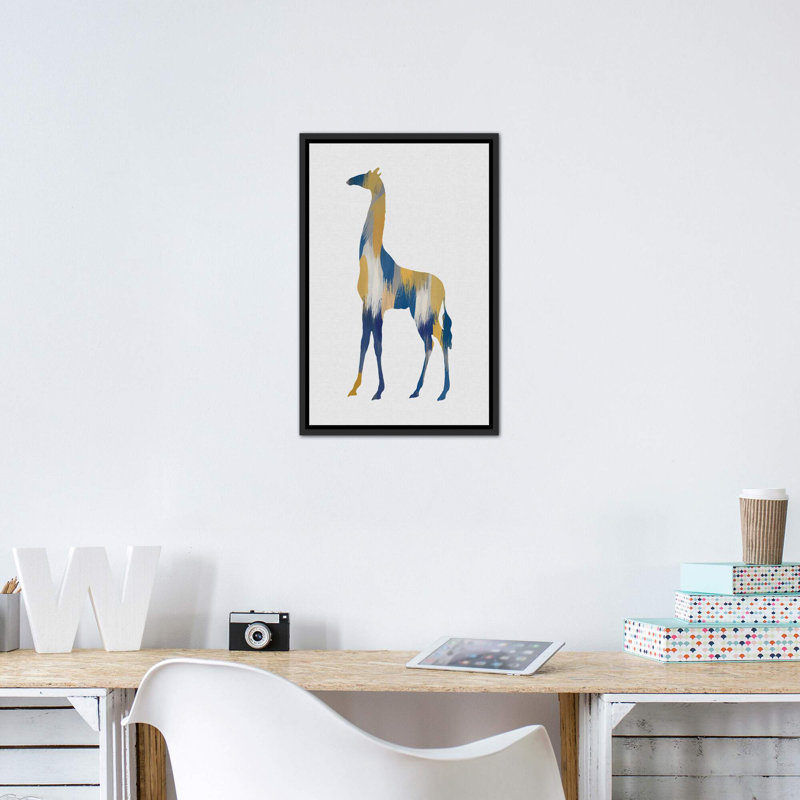 Girafe bleue et jaune - impression, H 26 po x l 18 po x 1,5 po, Toile avec cadre noir patiné