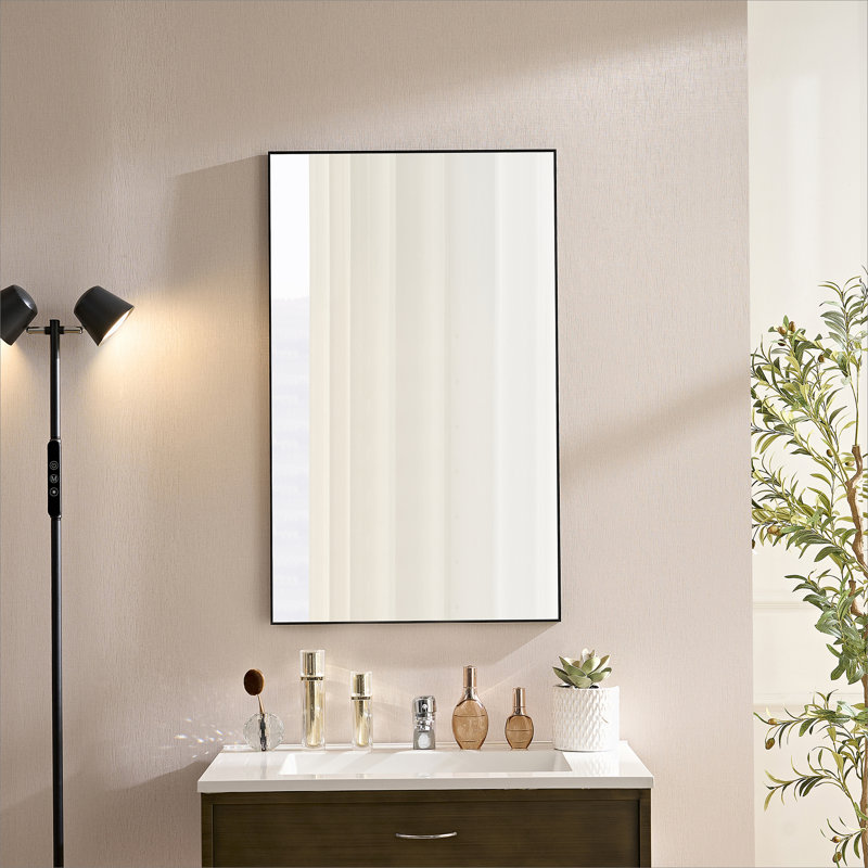 Miroir de salle de bain noir brillant pour miroir mural rectangulaire de salle de bain, 22 po x 60 po
