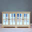 Vitrine antique blanche d'inspiration vintage avec étagères ajustables et style tendance