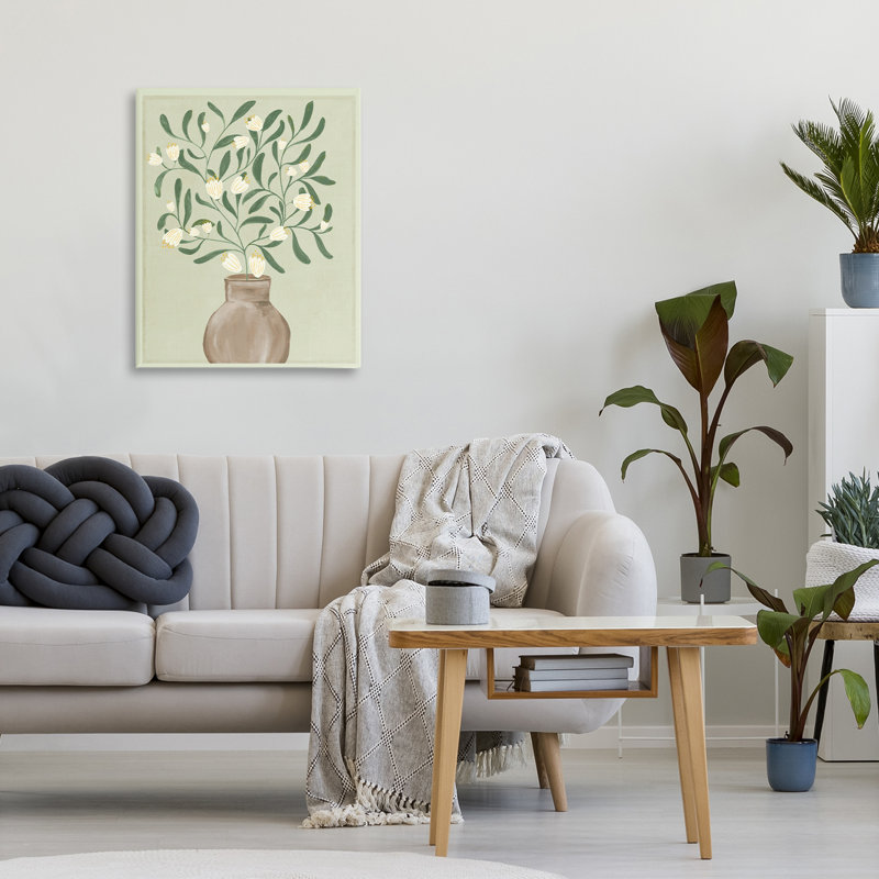 Toile Soft Elegance In Bloom, design par Alex Black, H 20 po x l 16 po