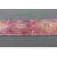 Le chic tapis Herki turc antique transforme votre couloir en une esthétique rétro avec son design en laine rose