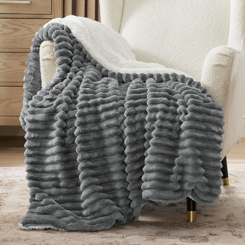 Couvre-lit en sherpa doux de 300 g / m², jeté en peluche doux et doux du printemps, Très grand lit, Gris foncé