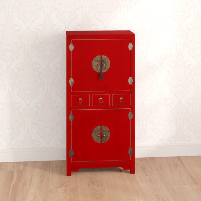 Auxiliary Brodi Wardrobe