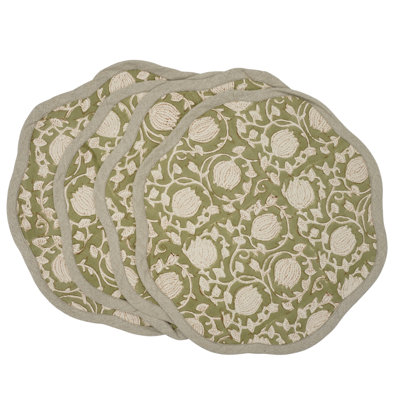 Fabdivine 15"Sophisticated Scalloped Placemats - 6 Kamal