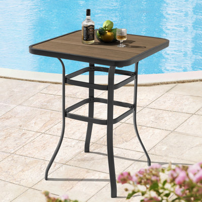 Table de bar d'extérieur carrée à hauteur carrée avec plateau en faux bois, brun