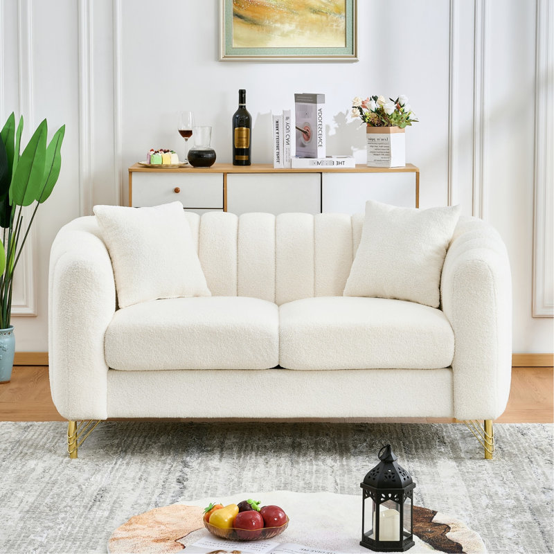2 places blanches de 61 po avec pieds dorés, design moderne pour le style chenille en métal d'inspiration rétro