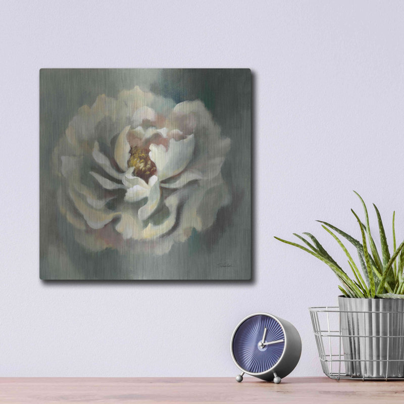 «Dancing Petals» par Silvia Vassileva, H 12 po x l 12 po