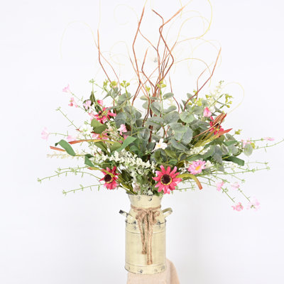 Artificial Spring Summer Daisy Floral Arrangement With Metal Bucket For Front Door Wall Decor, Farmhouse Twig Blossoms Cluster Berry Greenery Foliage Faux Flower For Dining Table Centerpieces, Home Office Wedding Party Decor