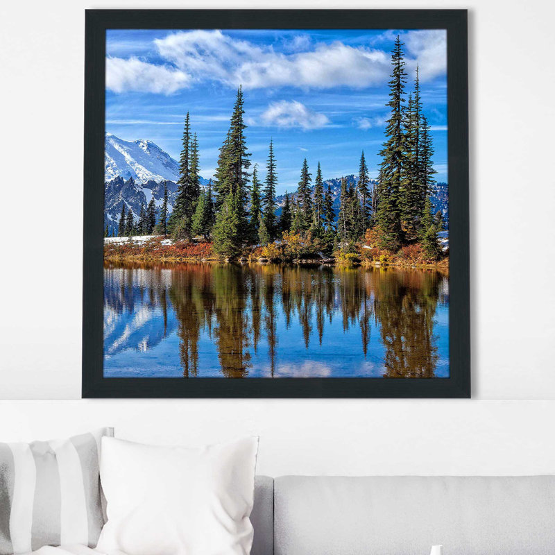 Mont Rainier Vista II par Michael Broom - photographie, H 37,5 po x l 37,5 po x P 1 po, Cadre espresso