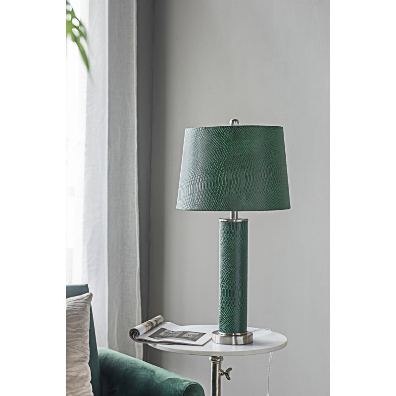 Luxurious Crocodile-Textured Faux Leather Table Lamp