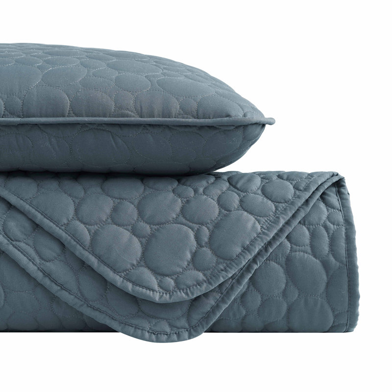 Pebble Quilted Oversized lightweight Prewash Microfiber Quilt Set, Blue Mirage, King Quilt + 2 King Shams