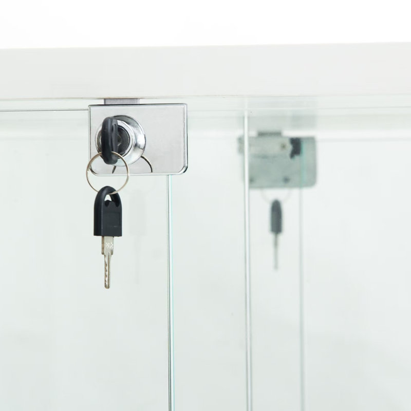 Vitrine Led3 - 4 en verre trempé blanc avec éclairage DEL activé, porte verrouillable, panneau arrière miroir, pour couloir, 65,49 po de hauteur, 31,01 po de longueur, 13,78 po de largeur, 3 tablettes, aspect classique, d'ingénierie