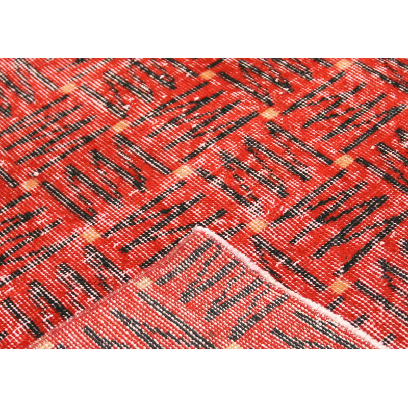 Tapis unique en laine noué à la main des années 1960 de 4 pi 10 po x 7 pi 11 po rouge / noir / orange
