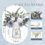 Fleurs artificielles bleues avec vase