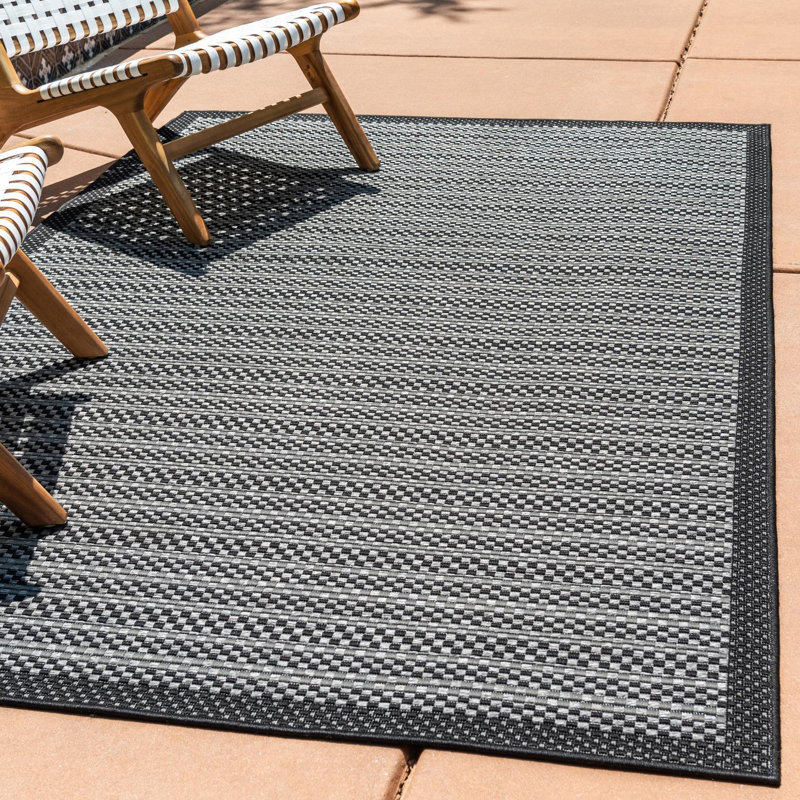 Striped Indoor / Outdoor Rug, Rectangle 7'1" x 10'