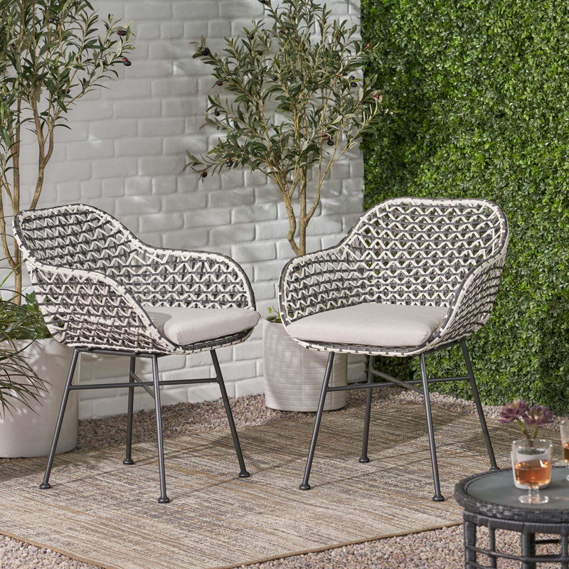 Élégante simplicité, chaise d'appoint de bon goût