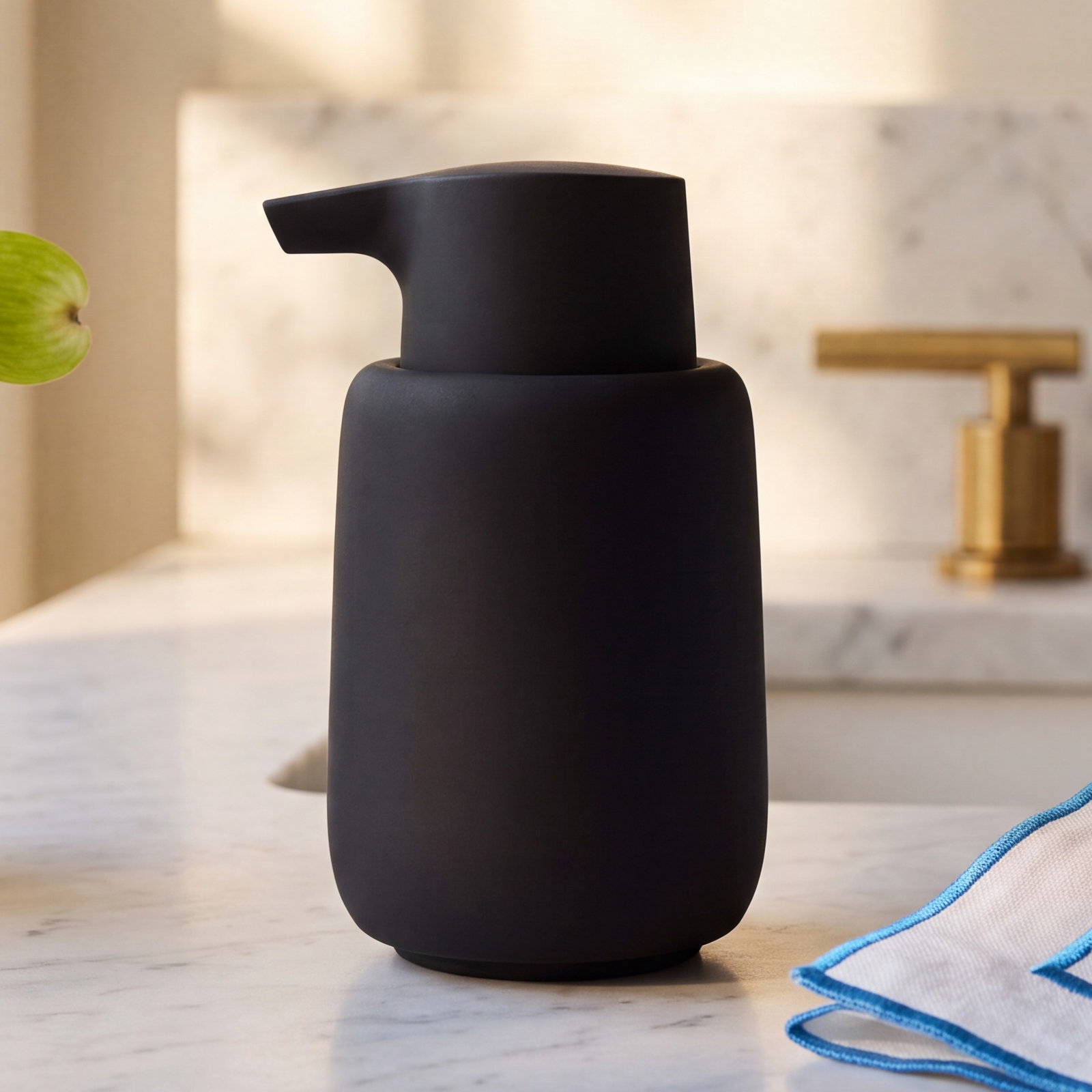 Sono Soap Dispenser, Black