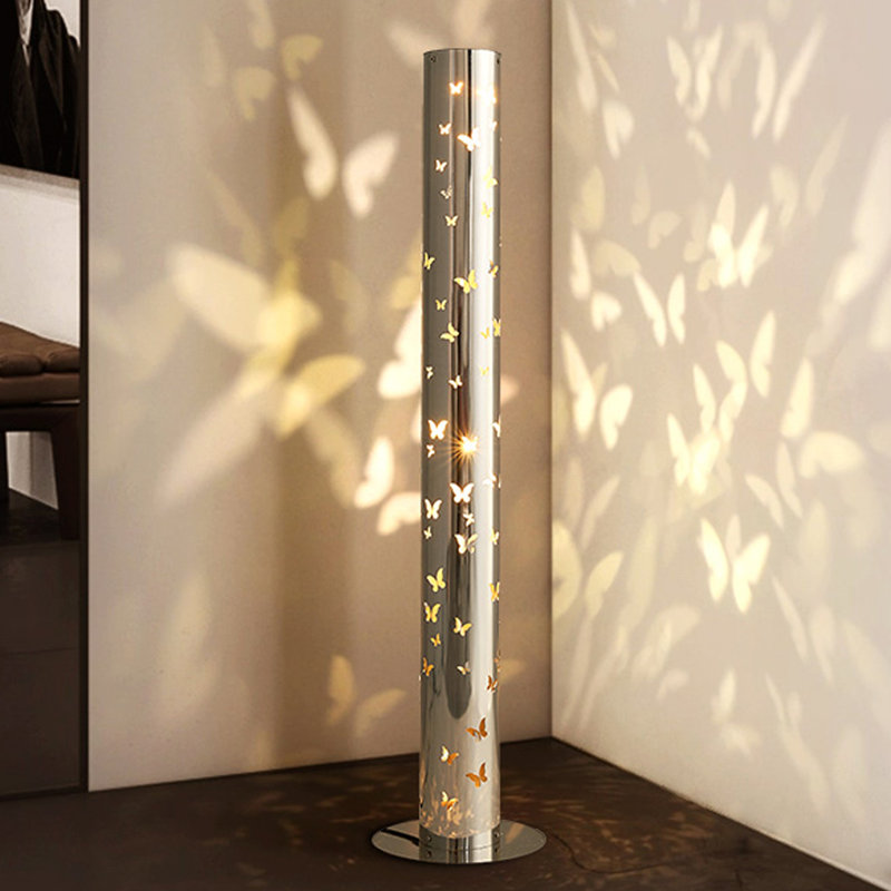 Lampes de plancher argentées en acier inoxydable