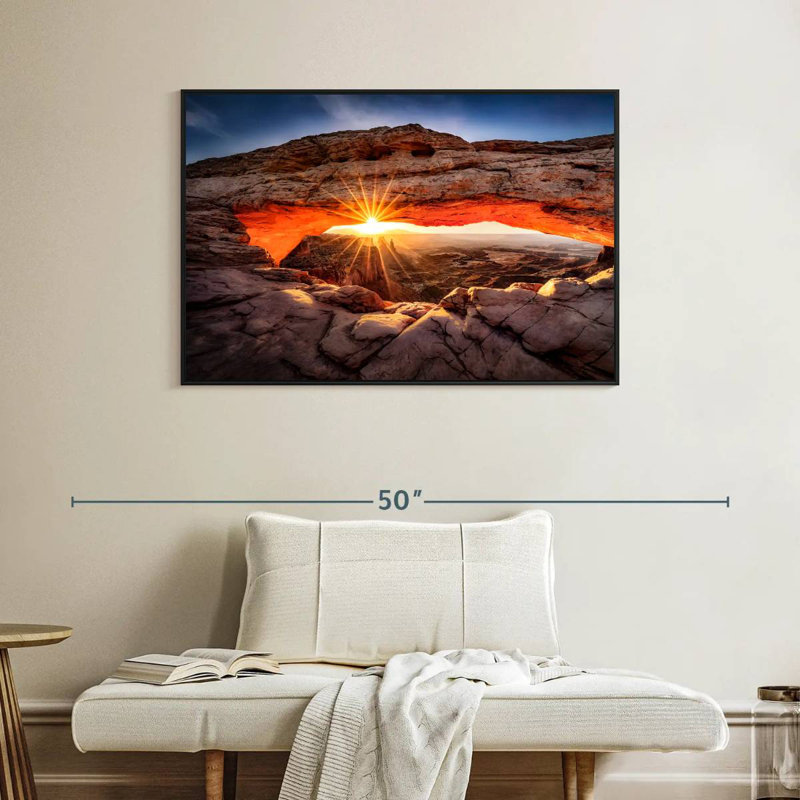 Alvord Mesa Arch Sunrise Canyonlands II, H 27 po x l 40 po