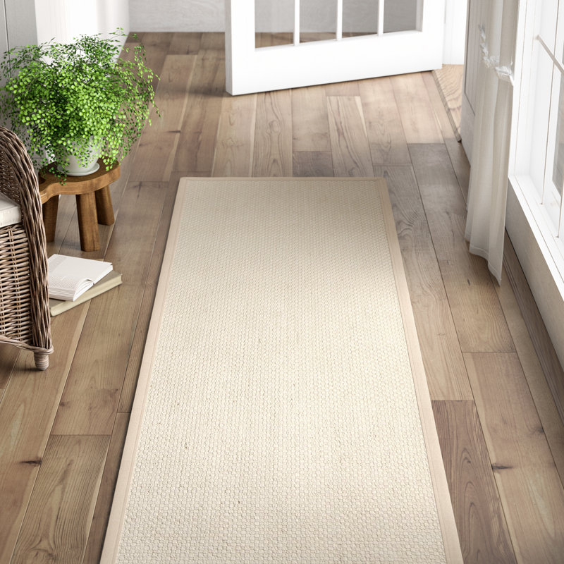 Tapis de couleur unie en fibre de sisal Chaidez, Tapis de couloir 2 pi 6 po x 8 pi