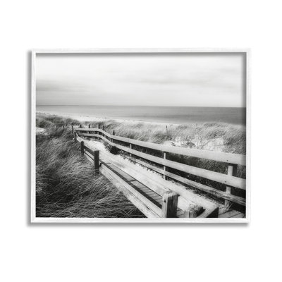 «Coastal Boardwalk Landscape», estampe numérique par GraffiTee Studios