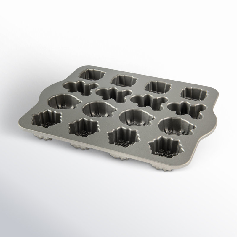 Nordic Ware Non-Stick Novelty Holiday Teacakes