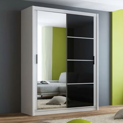 Sliding Door Wardrobe - Sleek Mirrored Storage with Versatile Setup
