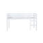 Lit mezzanine simple en bois massif avec structure en bois d'hévéa blanc et robuste, rangement supplémentaire sous le bois blanc, hauteur basse pour une meilleure stabilité, plateforme à lattes renforcées