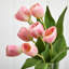 Arrangement floral à tulipes en vase-29312125
