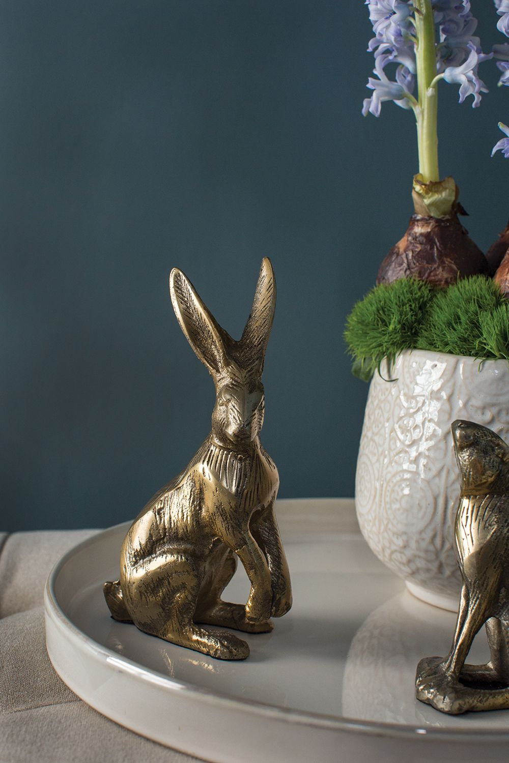 Easter Bunnies Figurines & Collectibles