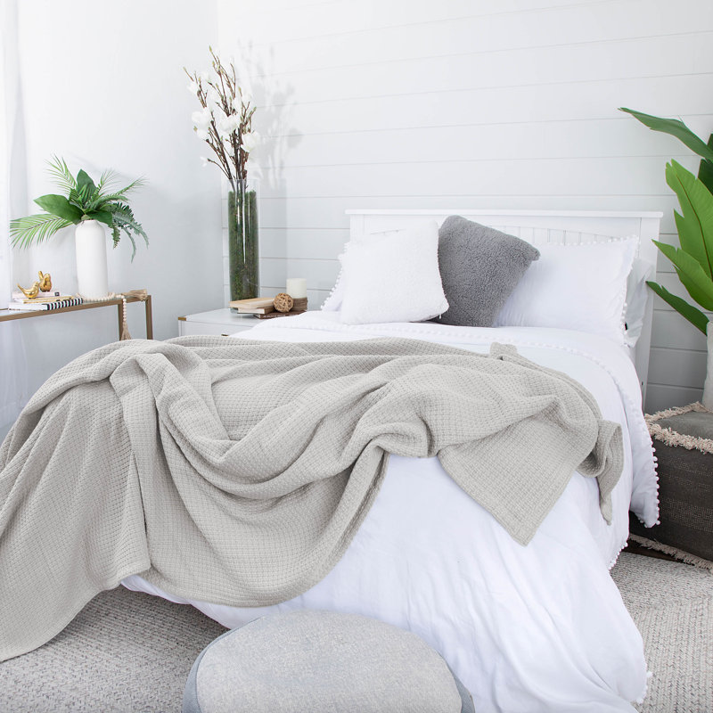 Jeté et jetés 100% coton de la collection Ashmore Southshore Fine Linens, Gris, L 66 po x L 90 po