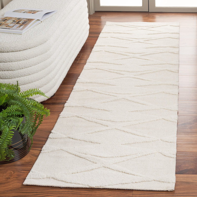 Elphia Hand Tufted Wool/Cotton Area Rug in Ivory, Runner 2'3" x 8'