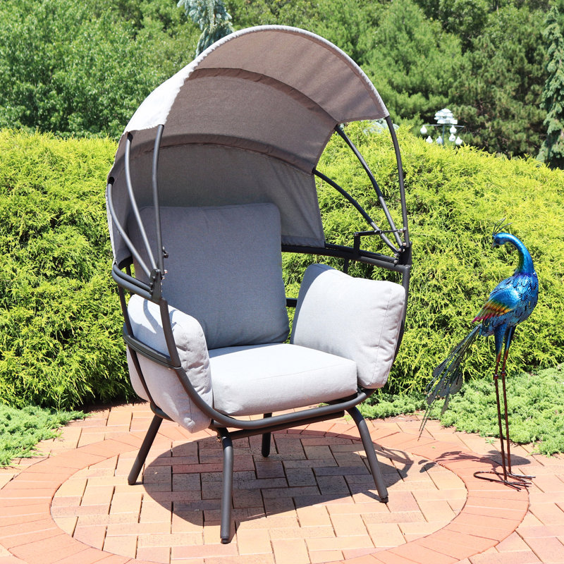 Chaise de patio moderne avec auvent rétractable et coussins Akendra - Gris, Gris