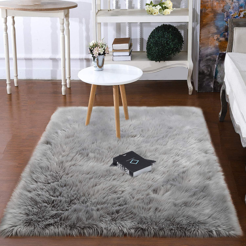 Tapis gris à poils longs Avitaz, Rectangle 5 pi x 6 pi 6 po
